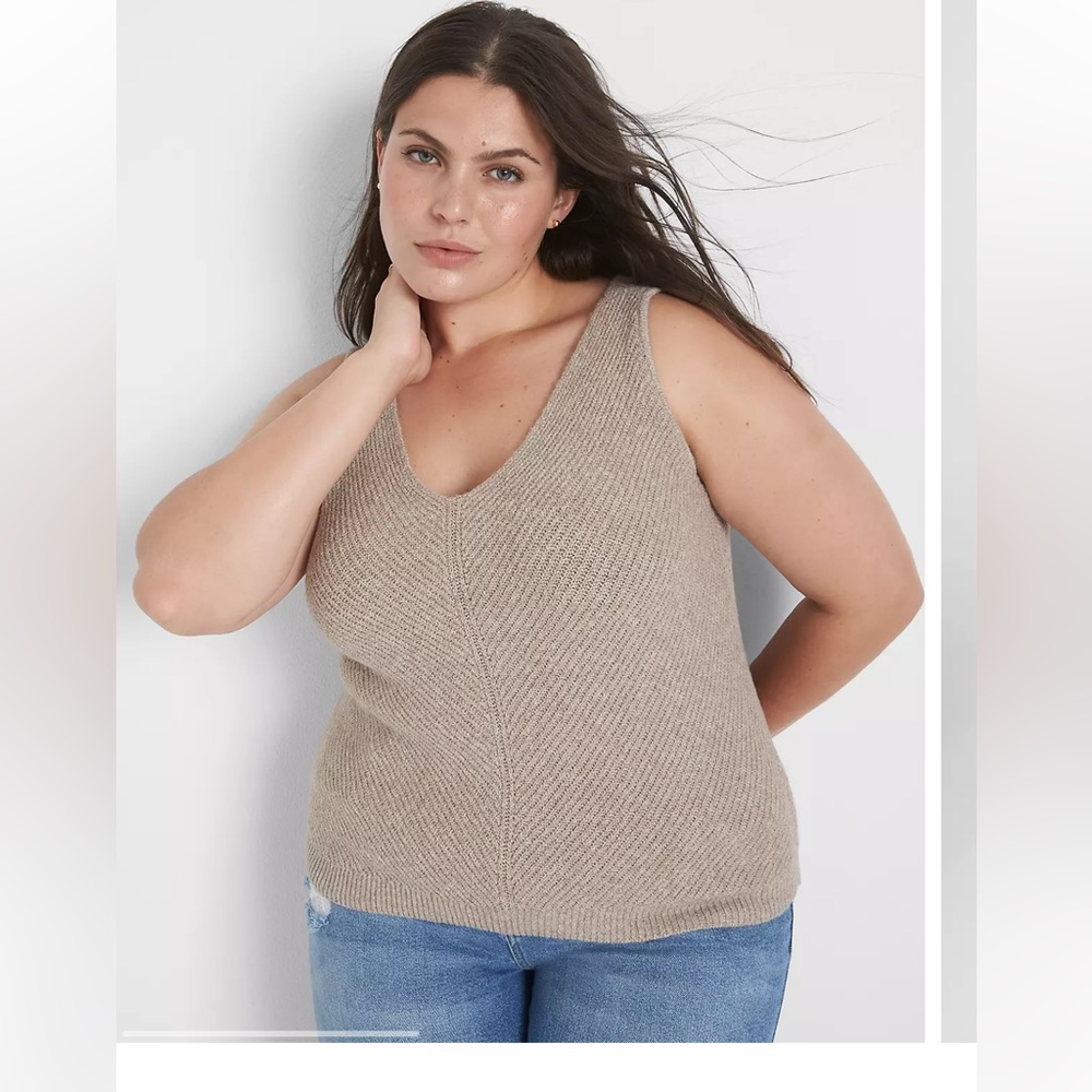 (T9) Lane Bryant Classic V-Neck Cropped Sweater Tank
